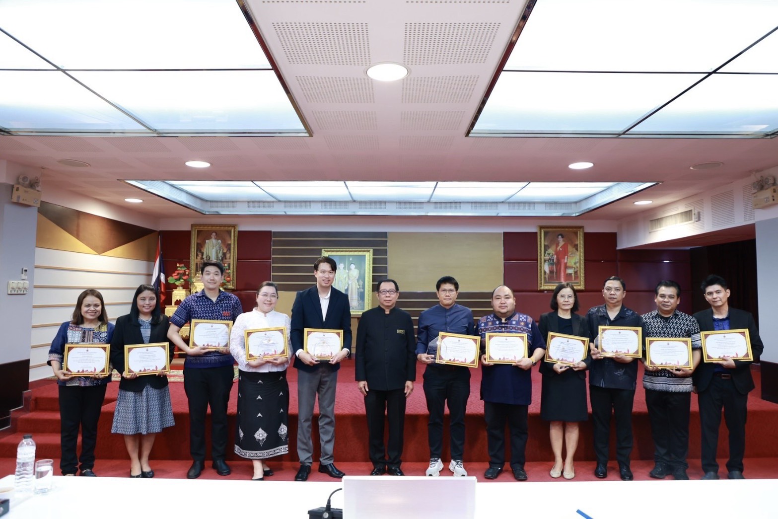 กองกลาง คว้ารางวัลสำนักงานสีเขียวระดับ “ดีมาก” ประเภทสายสนับสนุน ในการประกวดสำนักงานสีเขียว ประจำปีงบประมาณ 2569